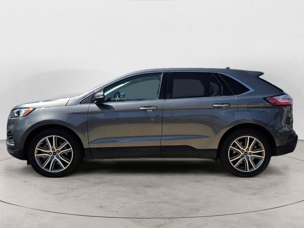 Certified 2022 Ford Edge Titanium AWD/4WD image 6