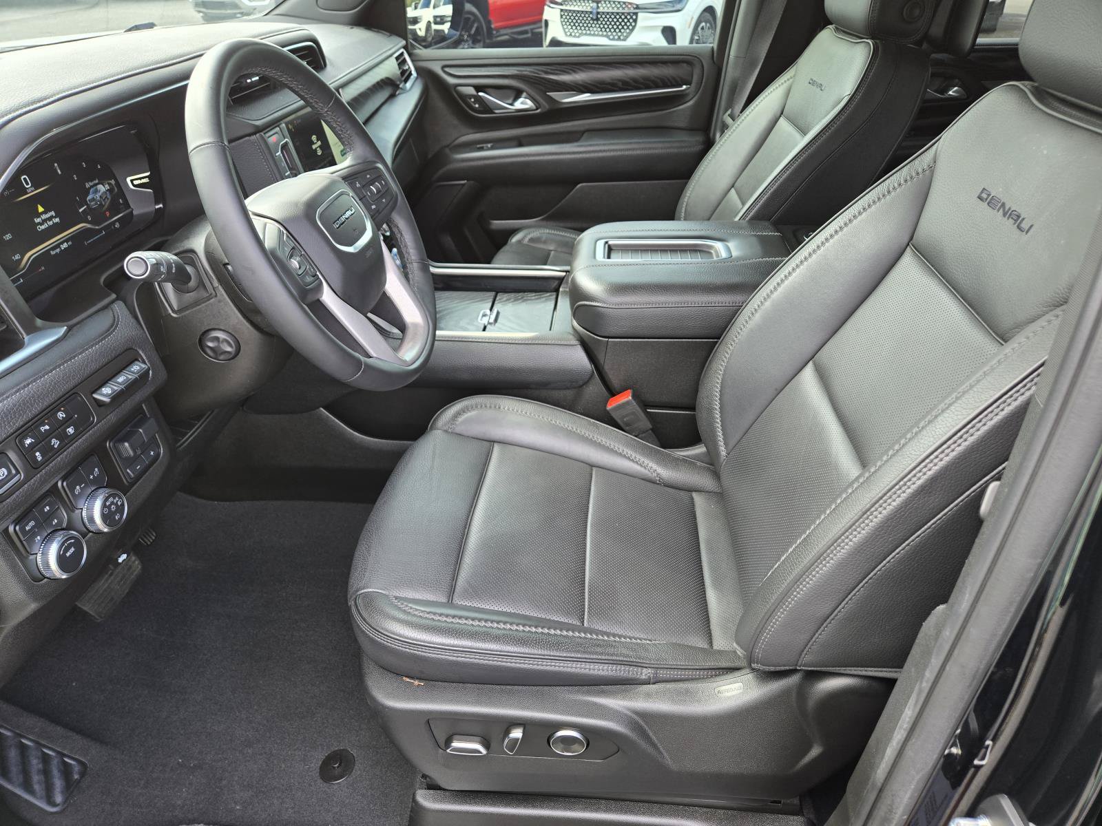 Used 2024 GMC Yukon XL Denali w/ Max Trailering Package AWD/4WD image 16
