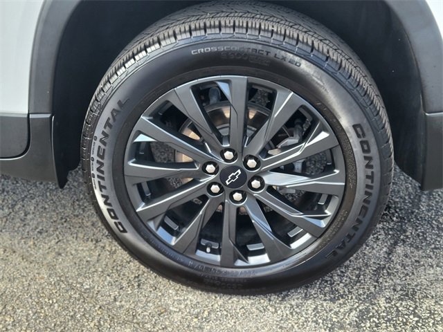 Used 2022 Chevrolet Traverse RS image 12