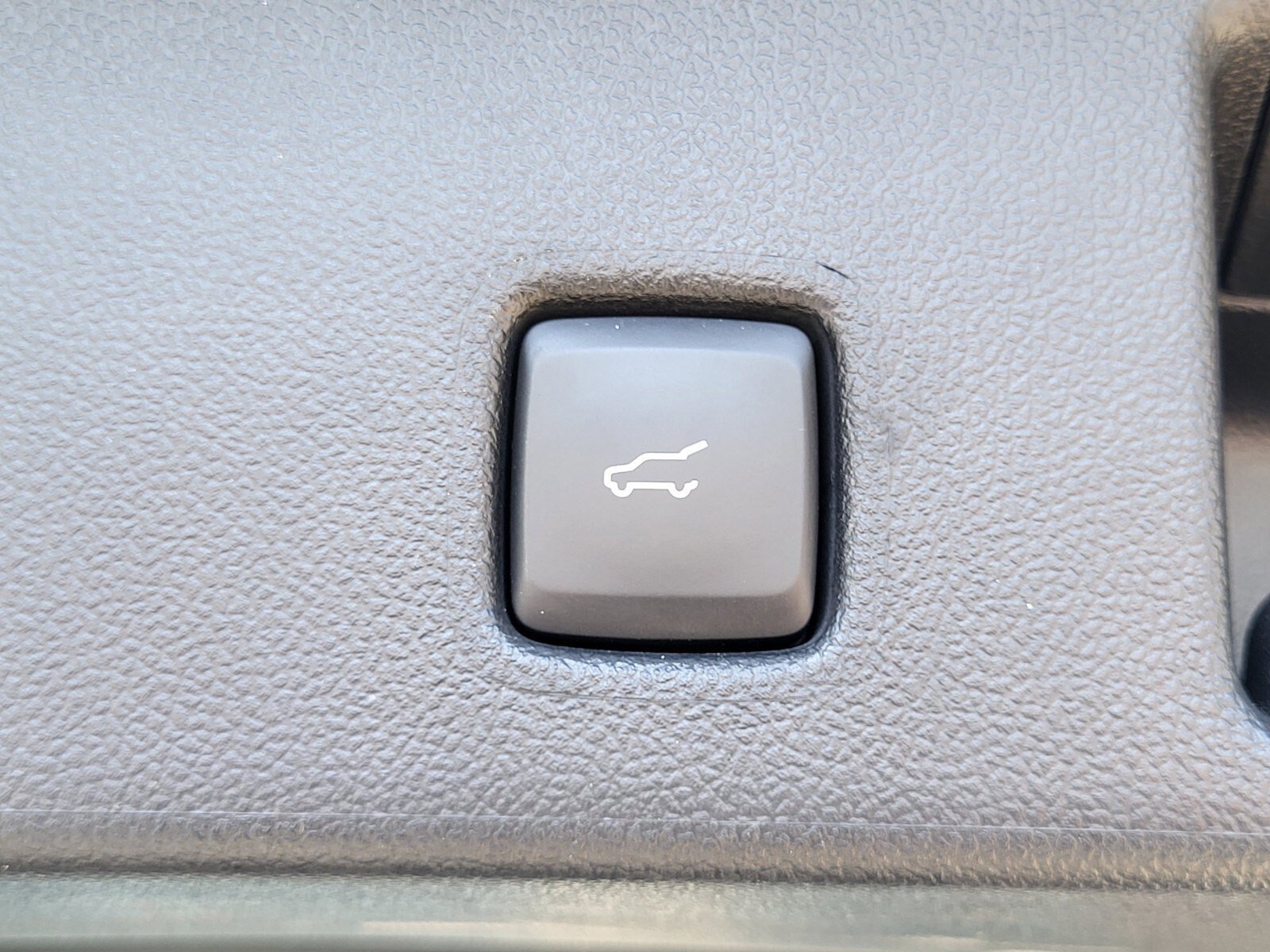 Certified 2022 Ford Escape SEL image 32