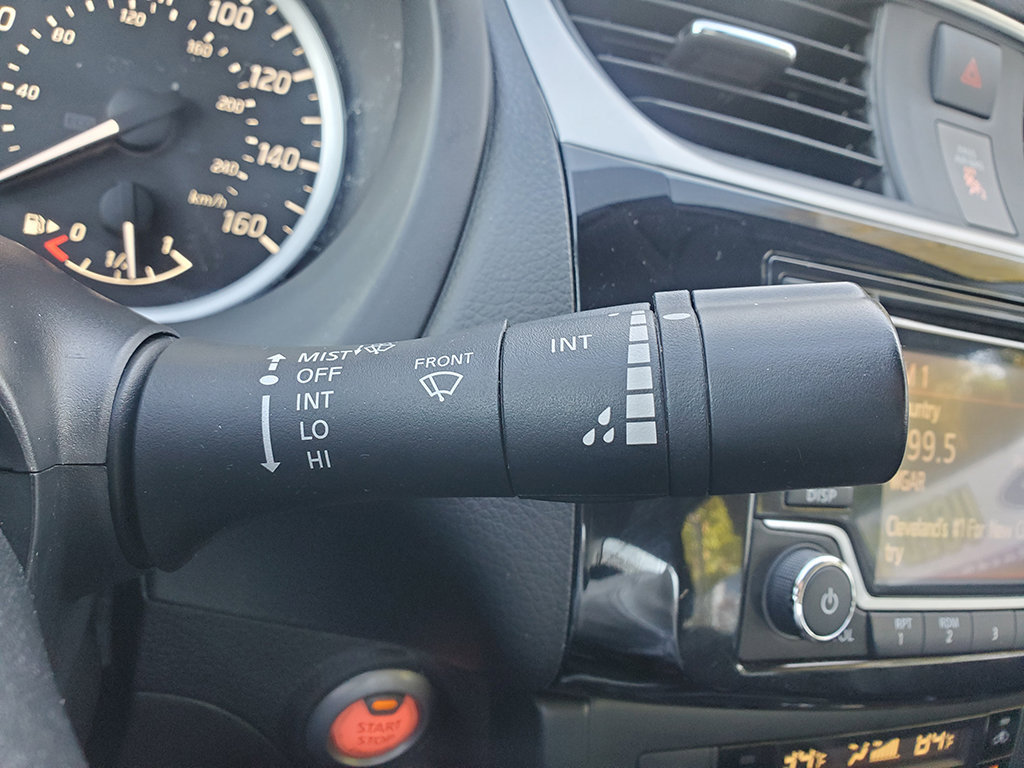 Used 2018 Nissan Sentra SV FWD image 29