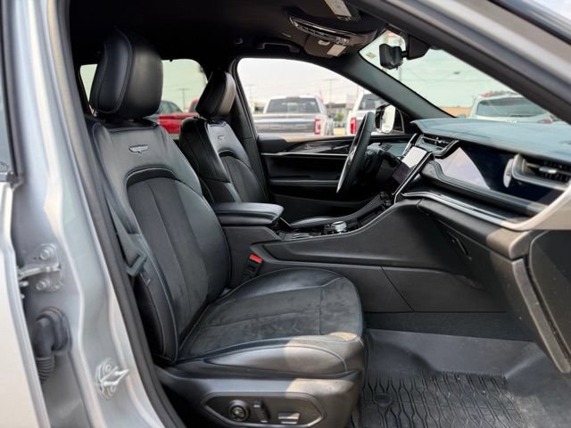 Used 2022 Jeep Grand Cherokee Trailhawk w/ Luxury Tech Group III AWD/4WD image 15