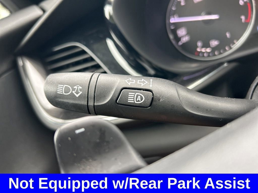 Used 2023 Buick Envision Essence FWD image 23