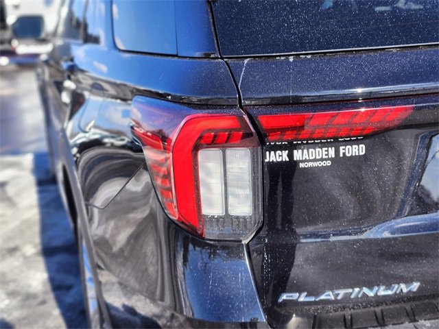 Certified 2025 Ford Explorer Platinum w/ LUX Leather Package image 9