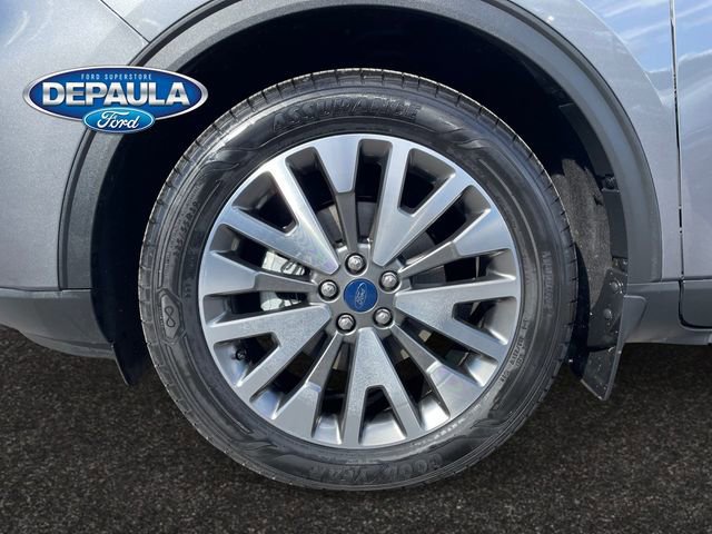 Certified 2022 Ford Escape Titanium w/ Class II Trailer Tow Package image 18