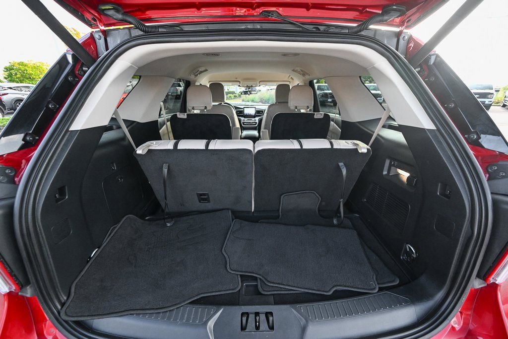 Certified 2023 Ford Explorer XLT w/ Equipment Group 202A image 20