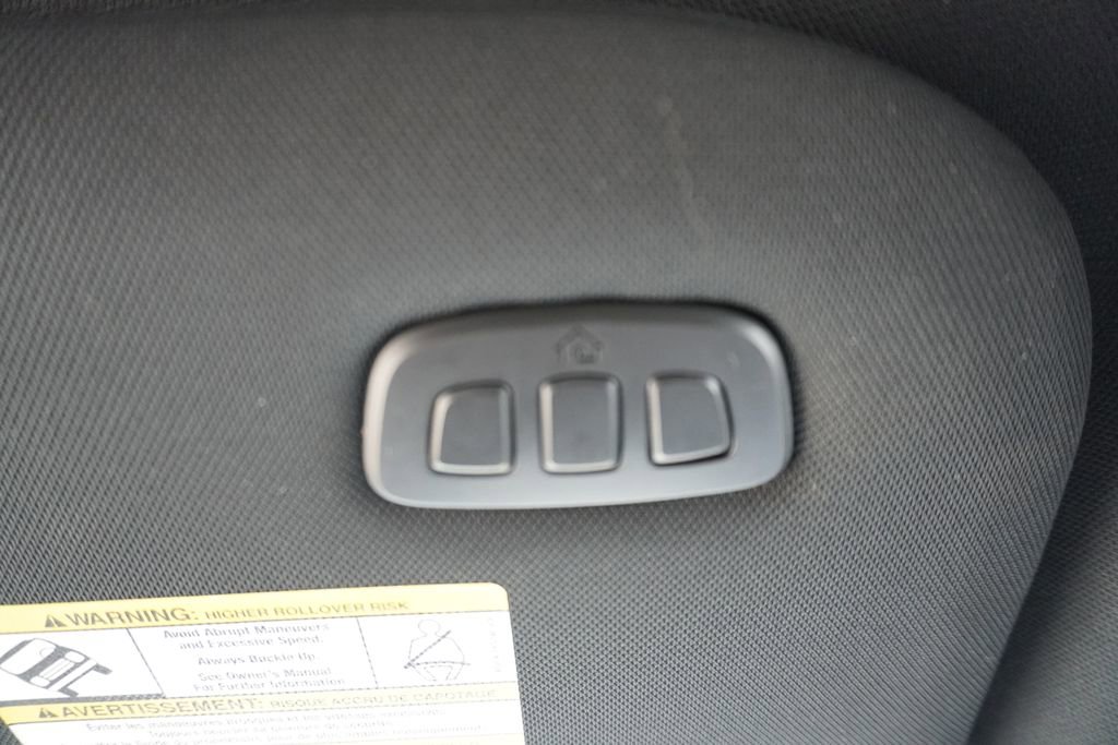 Certified 2020 Ford Edge Titanium FWD image 17