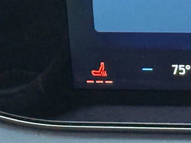 Certified 2025 Ford Mustang Premium image 22