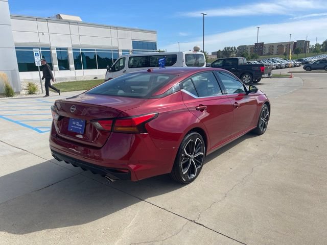 Used 2024 Nissan Altima 2.5 SR FWD image 4