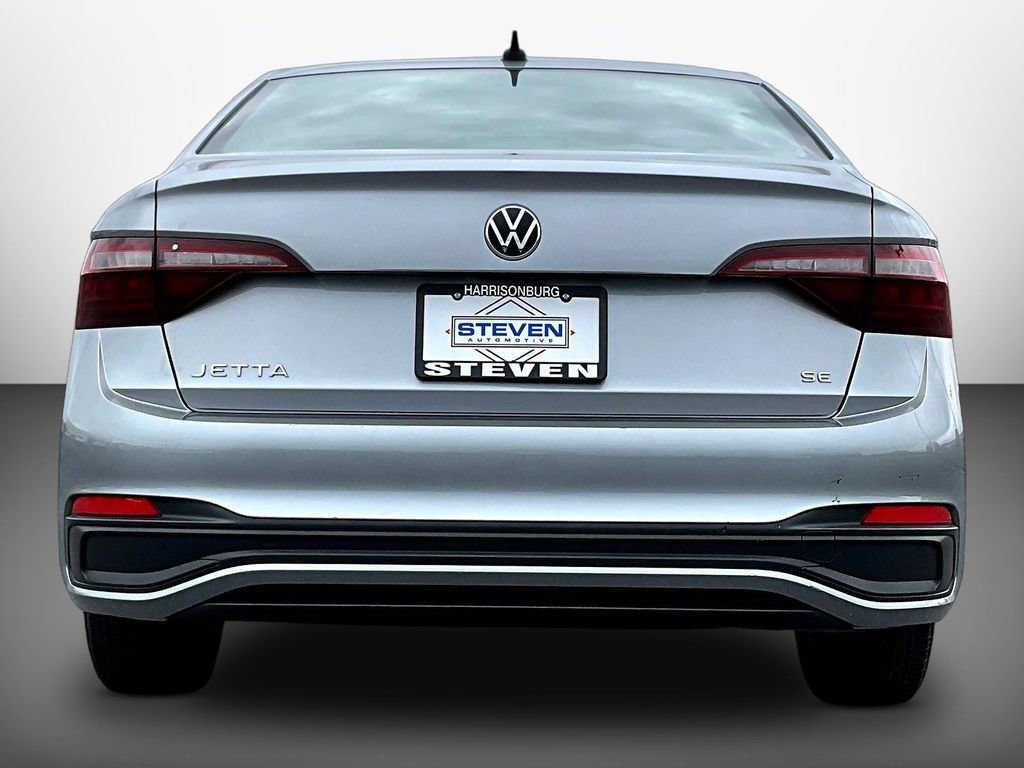 Used 2024 Volkswagen Jetta SE FWD image 5