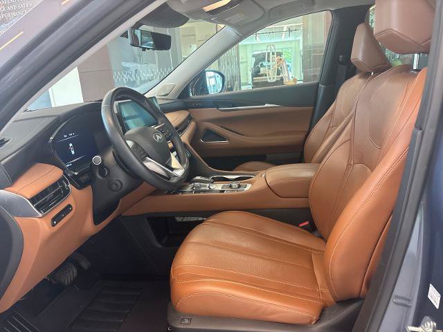 Used 2024 INFINITI QX60 Sensory w/ Vision Package AWD/4WD image 12