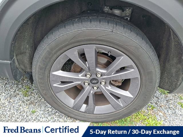 Certified 2022 Ford Explorer XLT w/ Equipment Group 202A AWD/4WD image 6