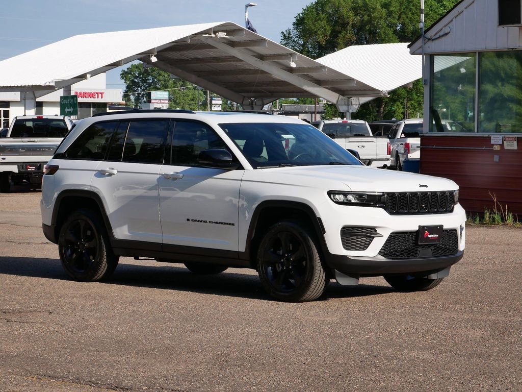Used 2022 Jeep Grand Cherokee Altitude