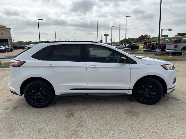 Certified 2022 Ford Edge SE w/ Black Appearance Package AWD/4WD image 17