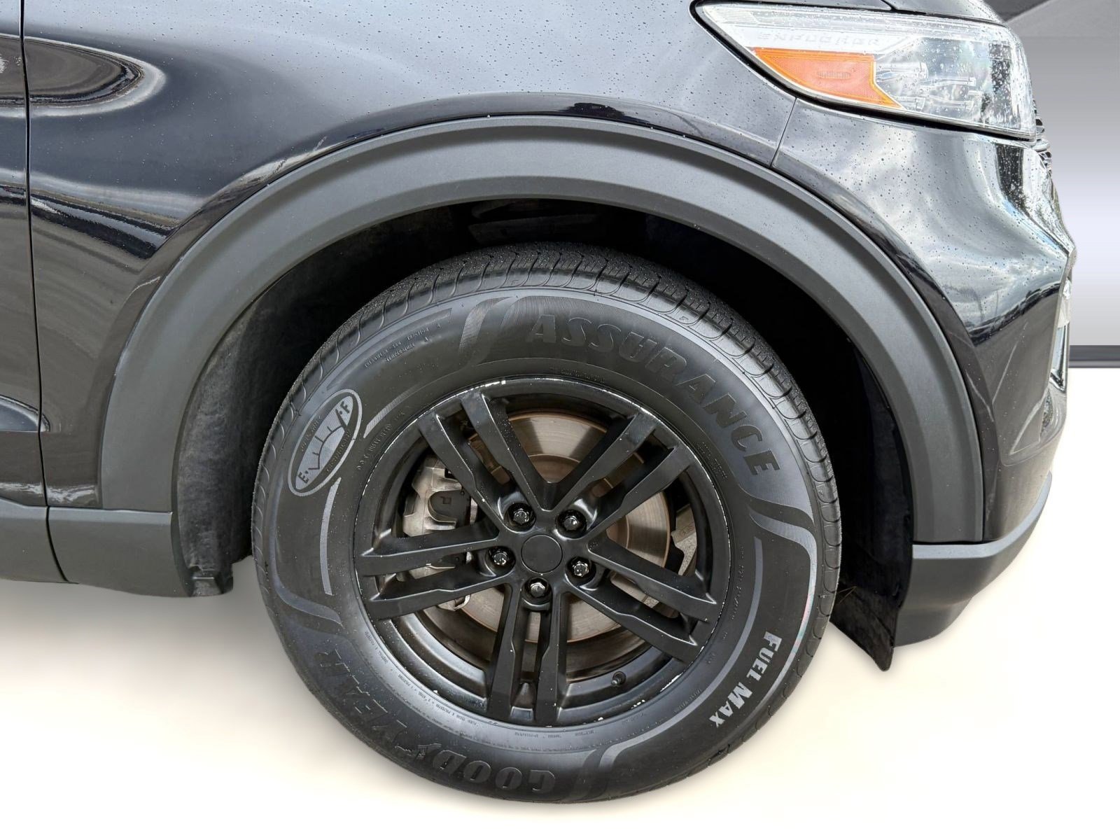 Certified 2022 Ford Explorer XLT w/ Equipment Group 202A image 12