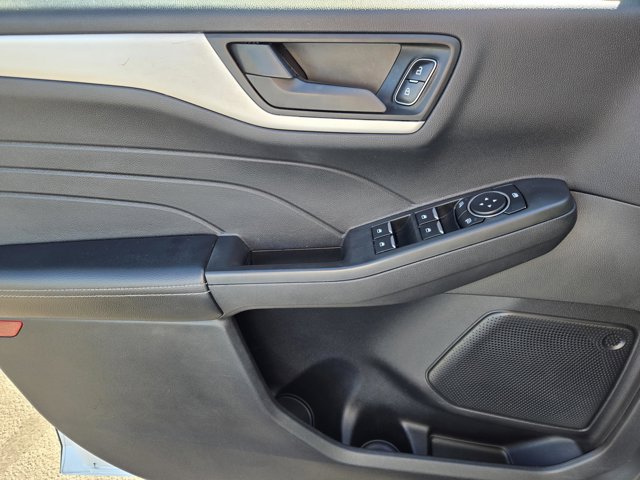 Certified 2022 Ford Escape SE w/ SE Sport Appearance Package FWD image 17