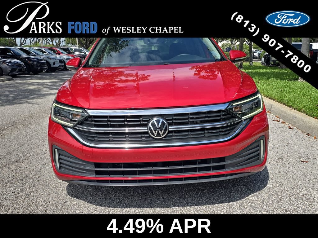Used 2022 Volkswagen Jetta SEL FWD image 3