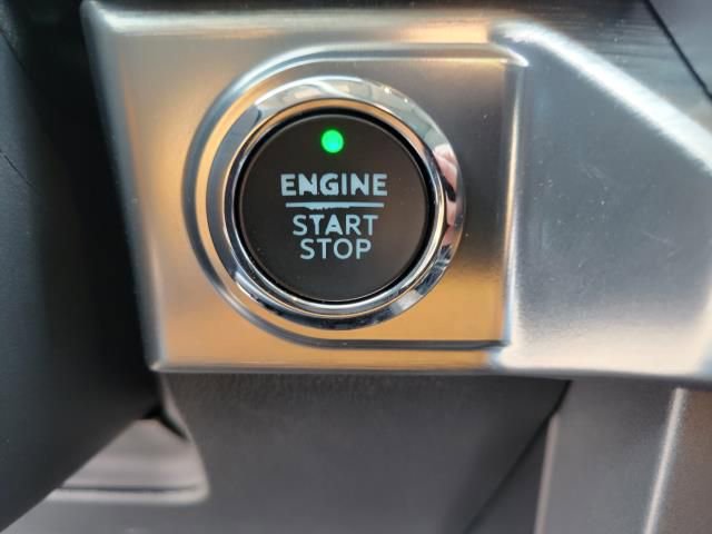 Certified 2023 Ford F150 Lariat w/ Equipment Group 502A High image 27