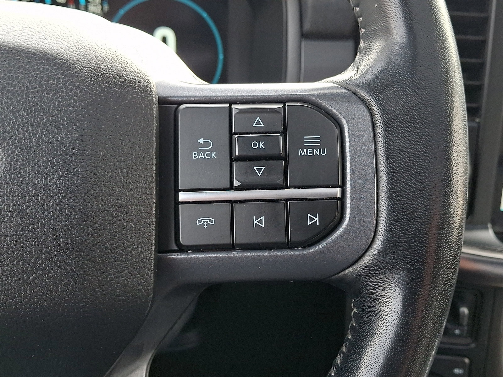 Certified 2023 Ford F150 Lariat w/ Equipment Group 502A High image 26