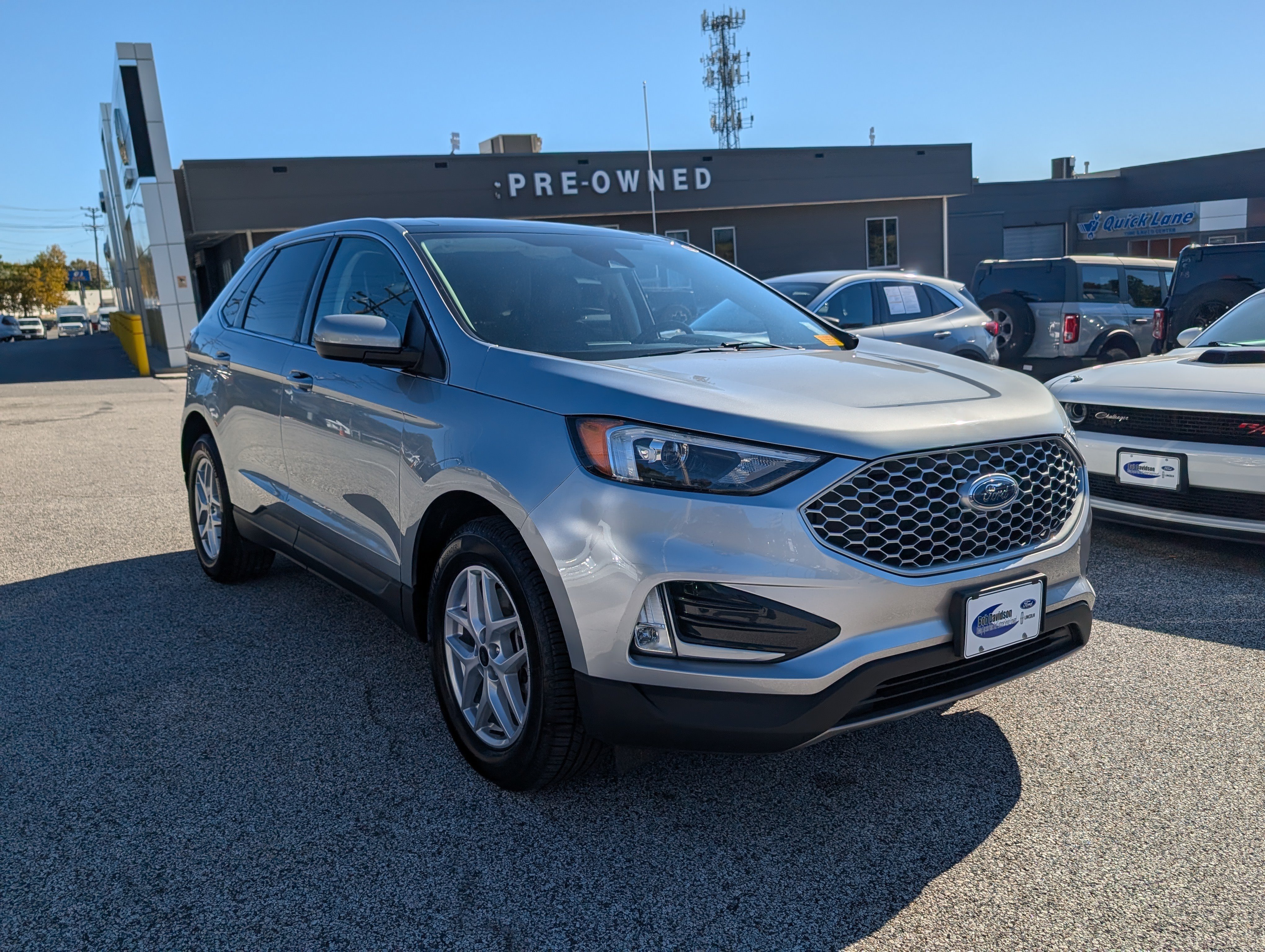 Certified 2024 Ford Edge SEL w/ Convenience Package AWD/4WD image 9