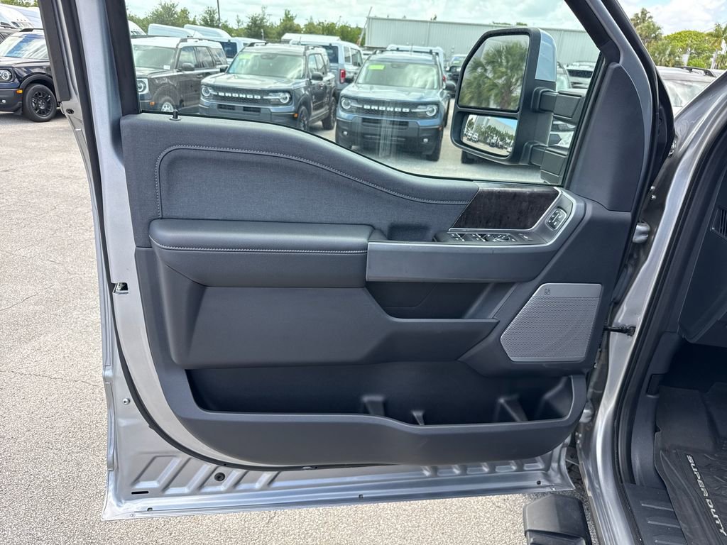 Certified 2023 Ford F250 Lariat w/ Sport Appearance Package AWD/4WD image 13