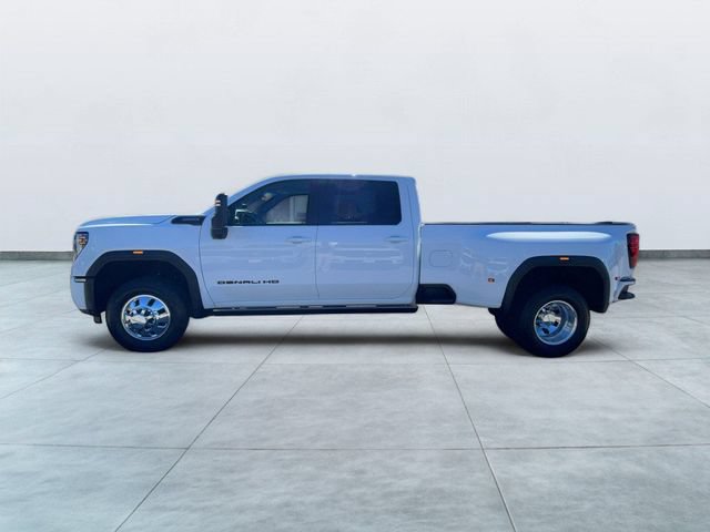 Used 2024 GMC Sierra 3500 Denali Ultimate AWD/4WD image 4