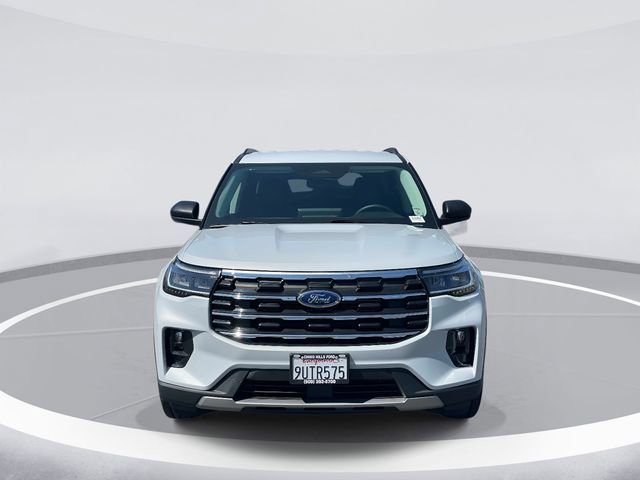 Certified 2025 Ford Explorer Active w/ Active Comfort Package RWD image 2