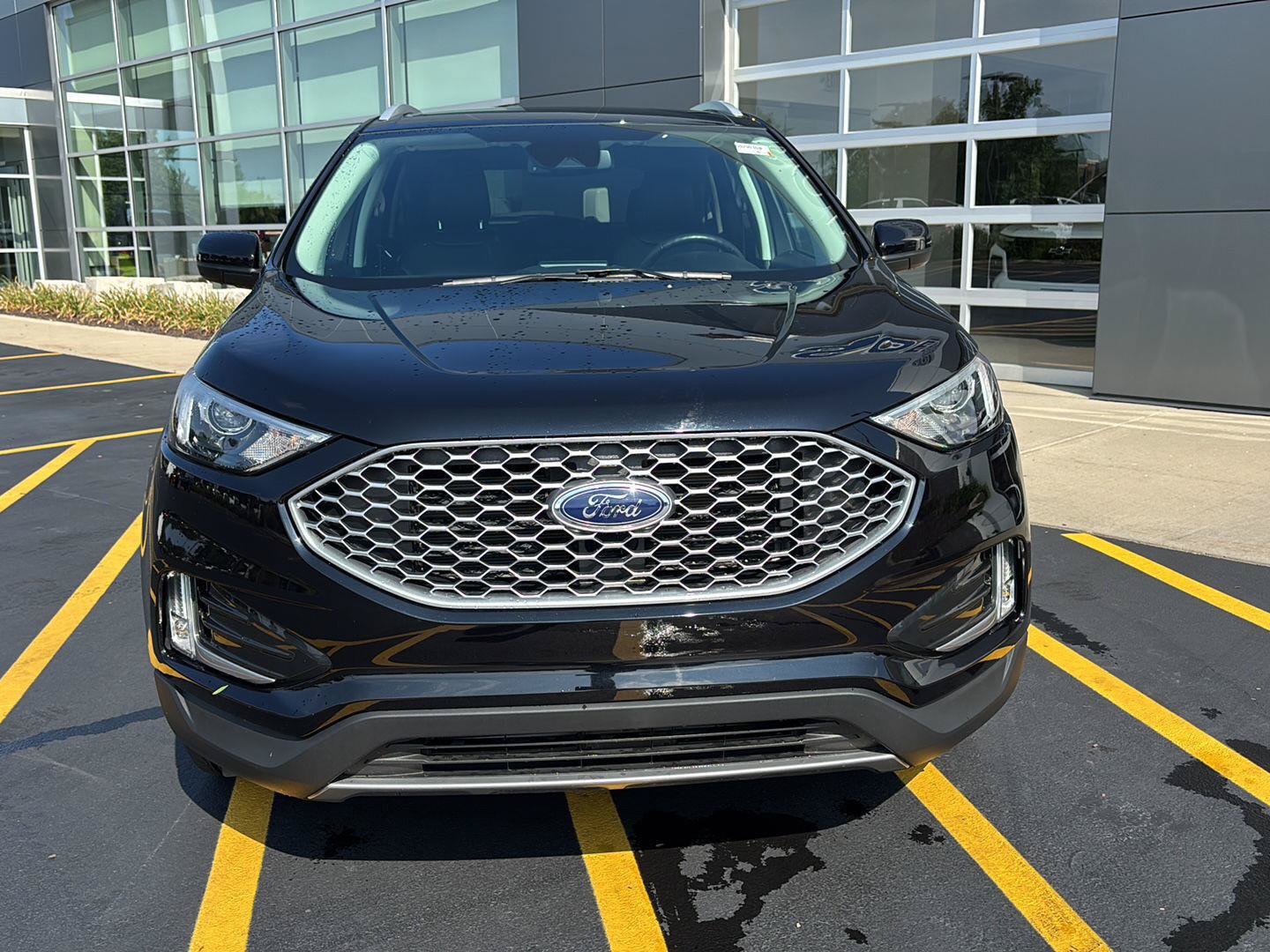 Certified 2023 Ford Edge SEL w/ Convenience Package AWD/4WD image 4
