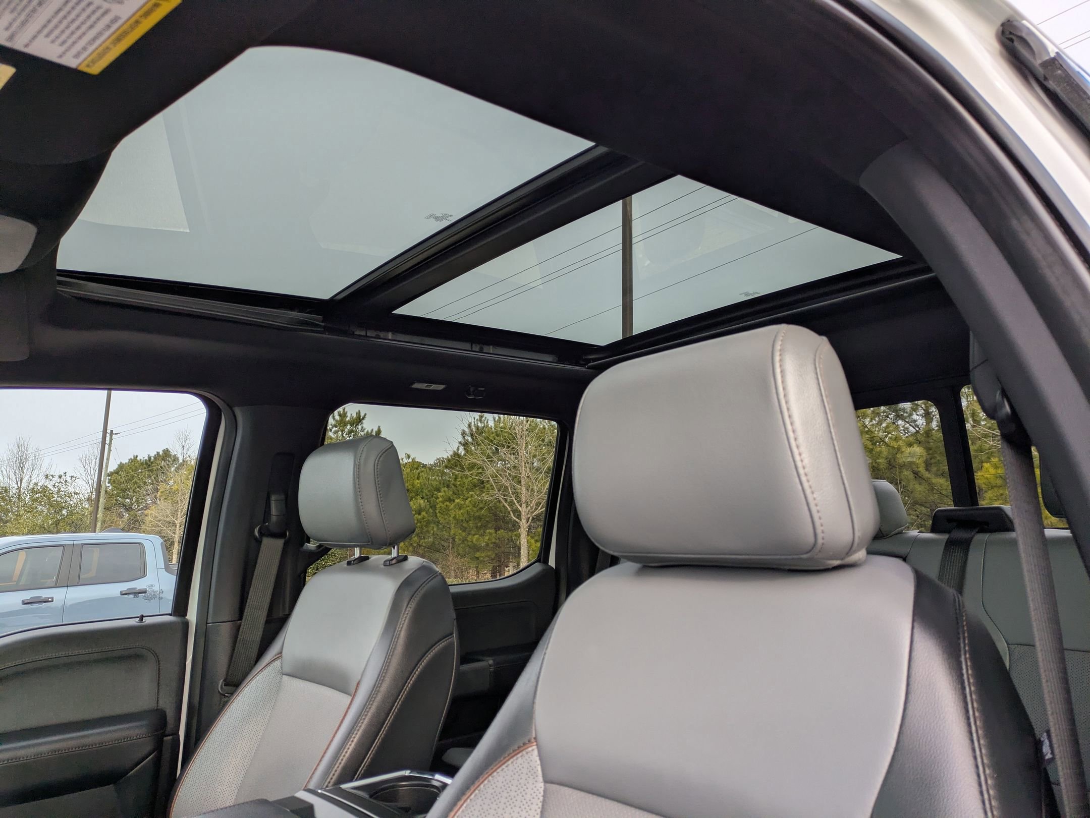 Certified 2024 Ford F150 Lightning Lariat image 31