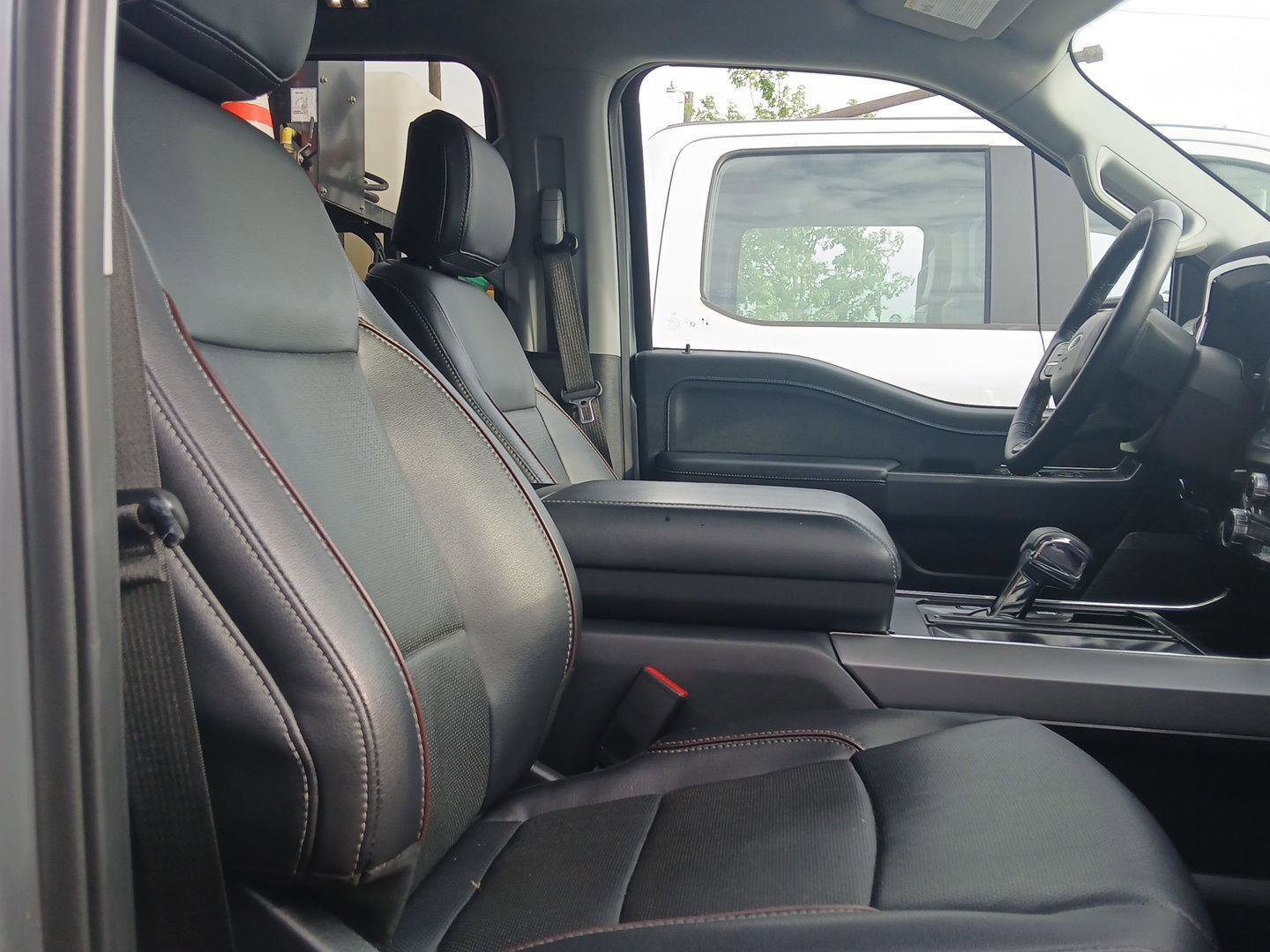 Certified 2022 Ford F150 Lariat w/ Equipment Group 502A High image 15