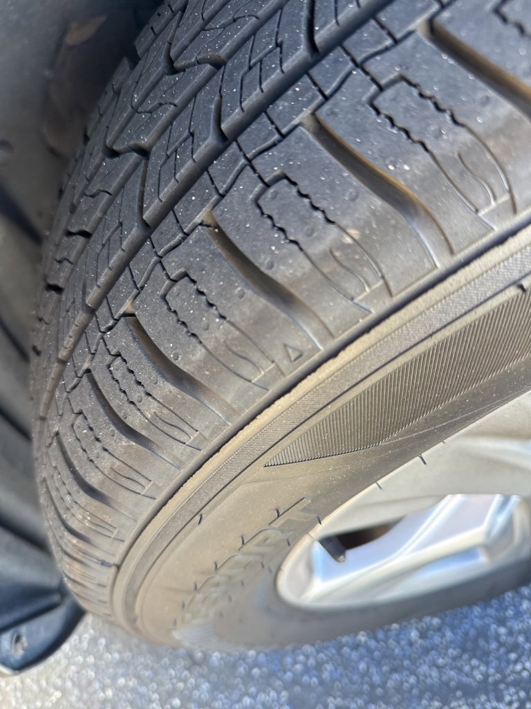 Used 2021 Toyota RAV4 XLE image 3