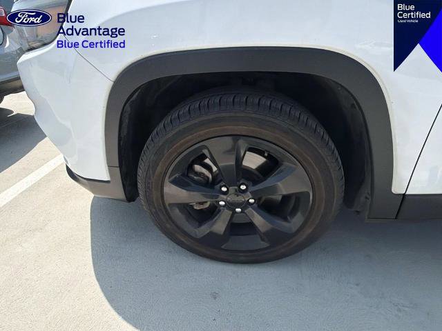 Used 2020 Jeep Cherokee Latitude Plus FWD image 20