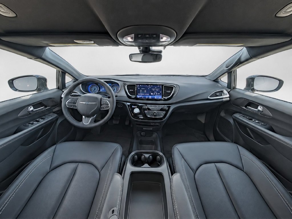 Used 2025 Chrysler Pacifica Select FWD image 26