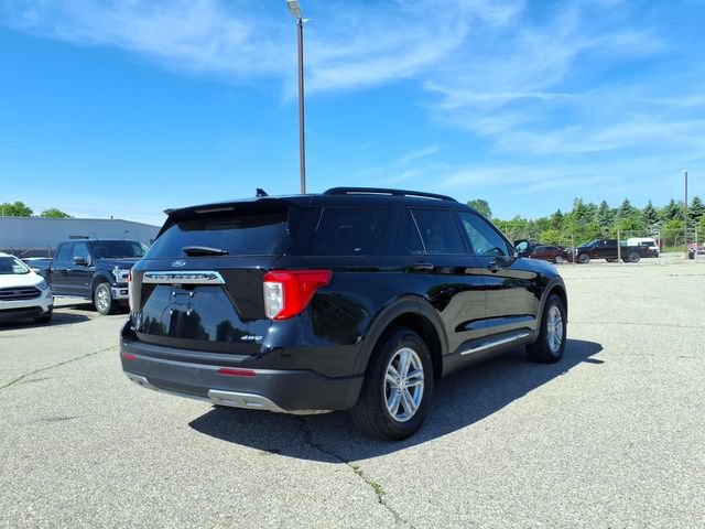 Certified 2023 Ford Explorer XLT w/ Equipment Group 202A AWD/4WD image 6