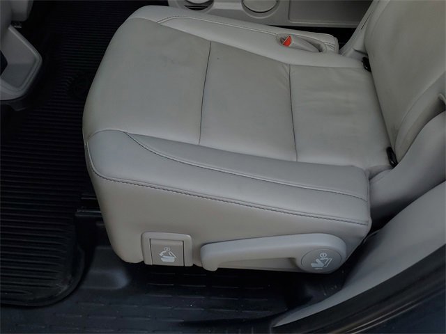 Used 2019 Toyota Highlander XLE image 27