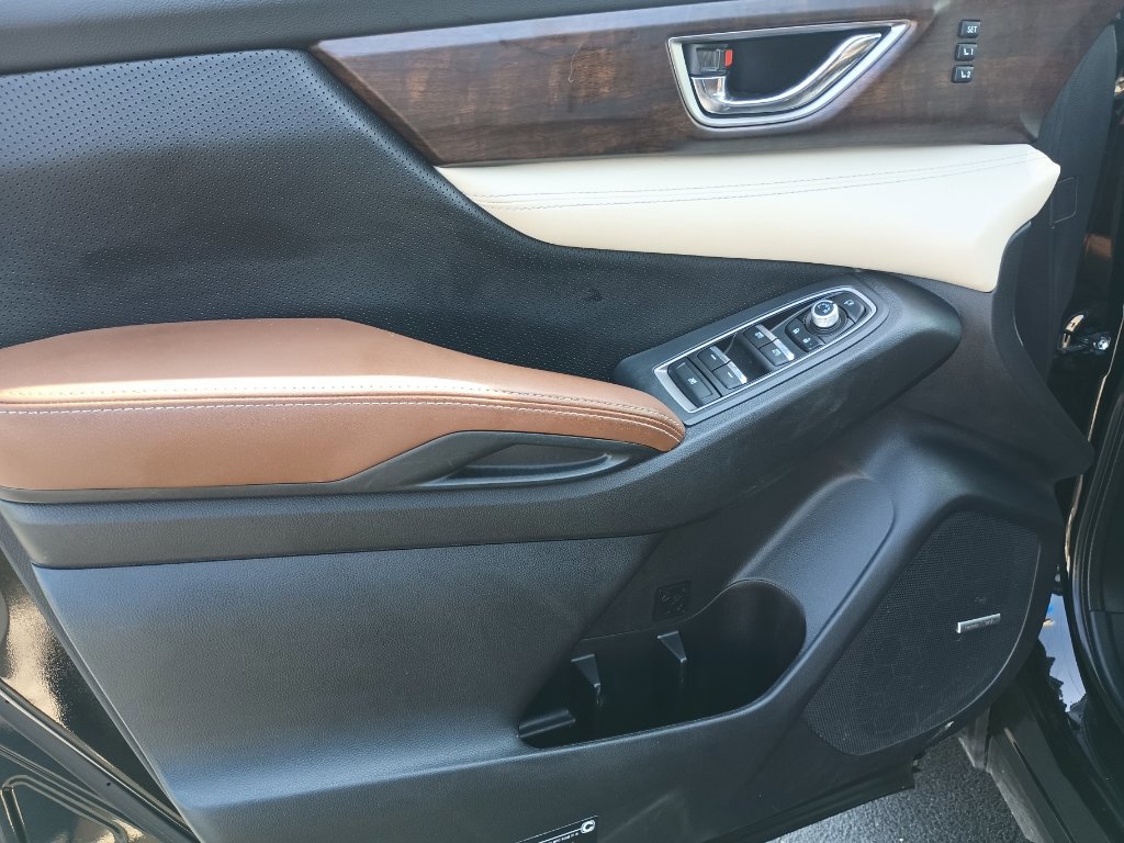 Used 2022 Subaru Ascent Touring AWD/4WD image 11