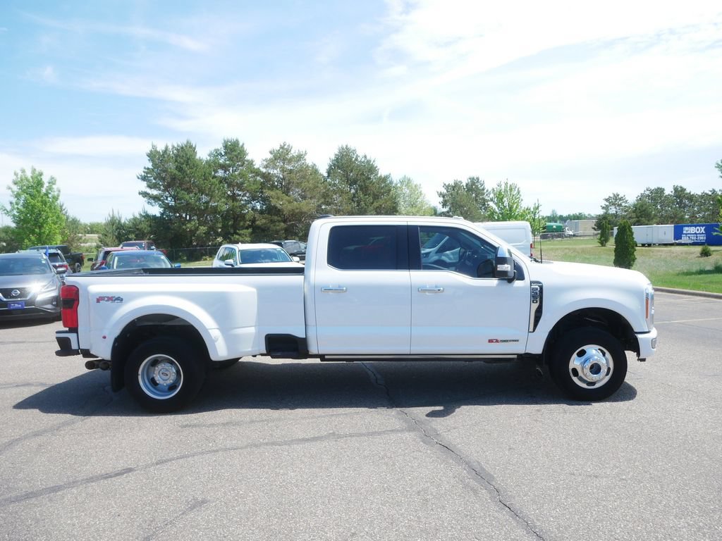 Certified 2023 Ford F350 Platinum AWD/4WD image 5