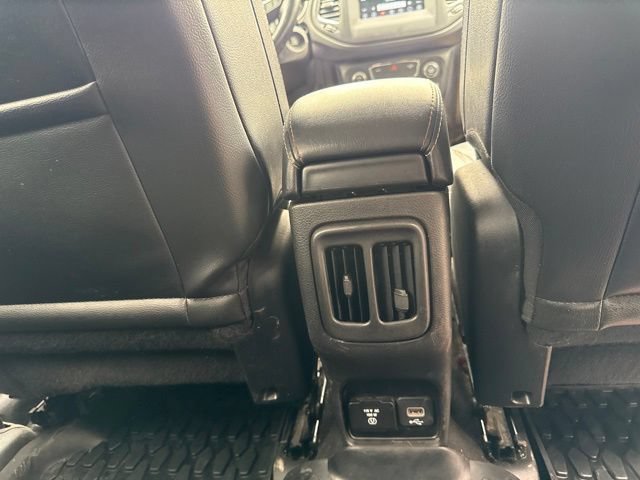 Used 2021 Jeep Compass Latitude w/ Sun and Sound Group AWD/4WD image 37
