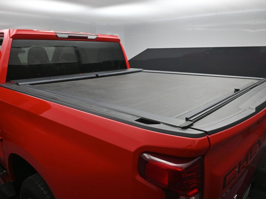 Used 2024 Chevrolet Silverado 1500 LT image 2