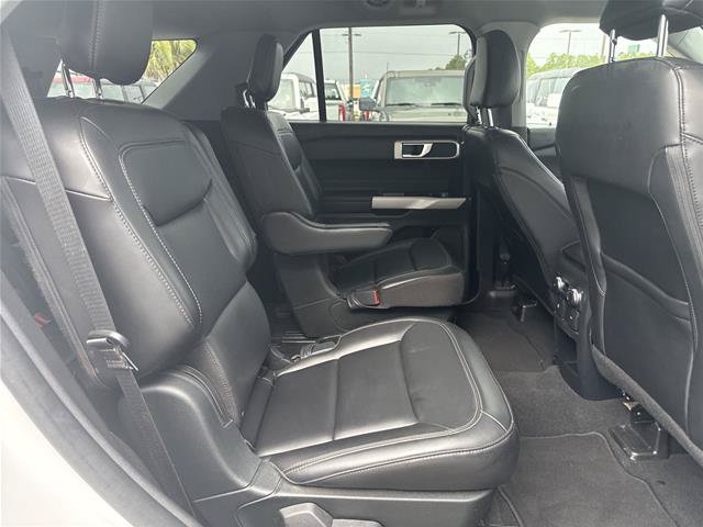 Certified 2021 Ford Explorer XLT w/ Equipment Group 202A RWD image 22