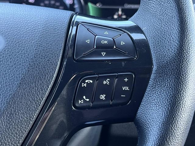 Certified 2018 Ford Explorer XLT w/ Equipment Group 202A image 28