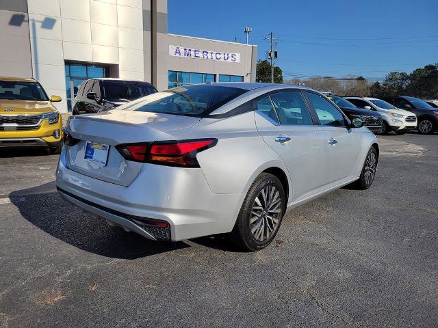 Used 2024 Nissan Altima 2.5 SV image 6