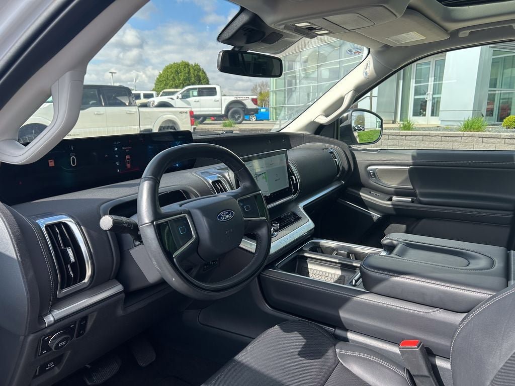 Certified 2025 Ford Expedition Max Platinum AWD/4WD image 9