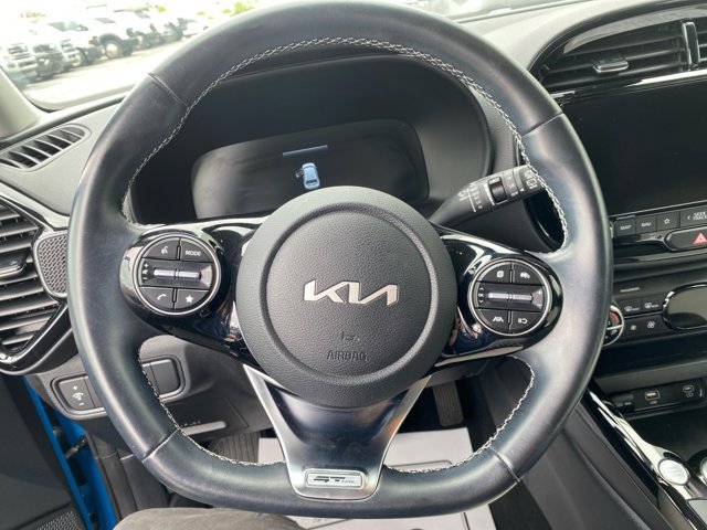 Used 2023 Kia Soul GT-Line FWD image 9