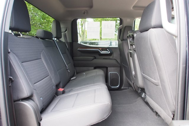 Used 2023 Chevrolet Silverado 1500 LT AWD/4WD image 14