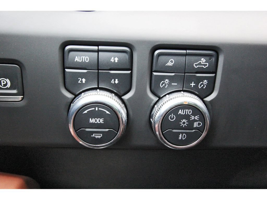 Used 2025 GMC Sierra 2500 Denali Ultimate w/ Max Trailering Package AWD/4WD image 24