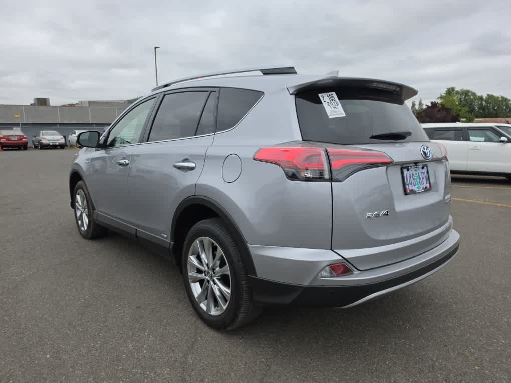 Used 2018 Toyota RAV4 Limited AWD/4WD image 8