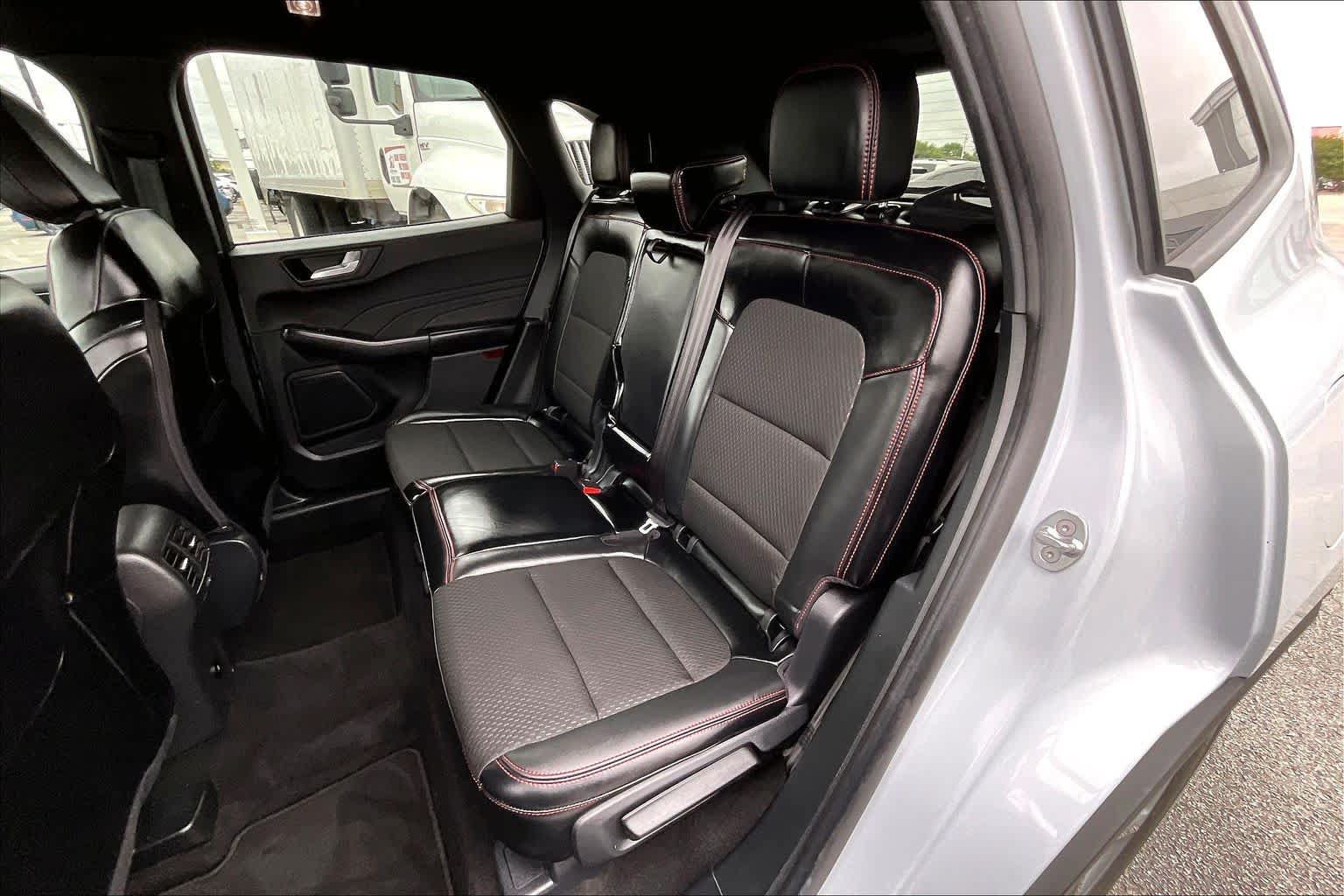 Certified 2025 Ford Escape ST-Line w/ Tech Pack #1 FWD image 15