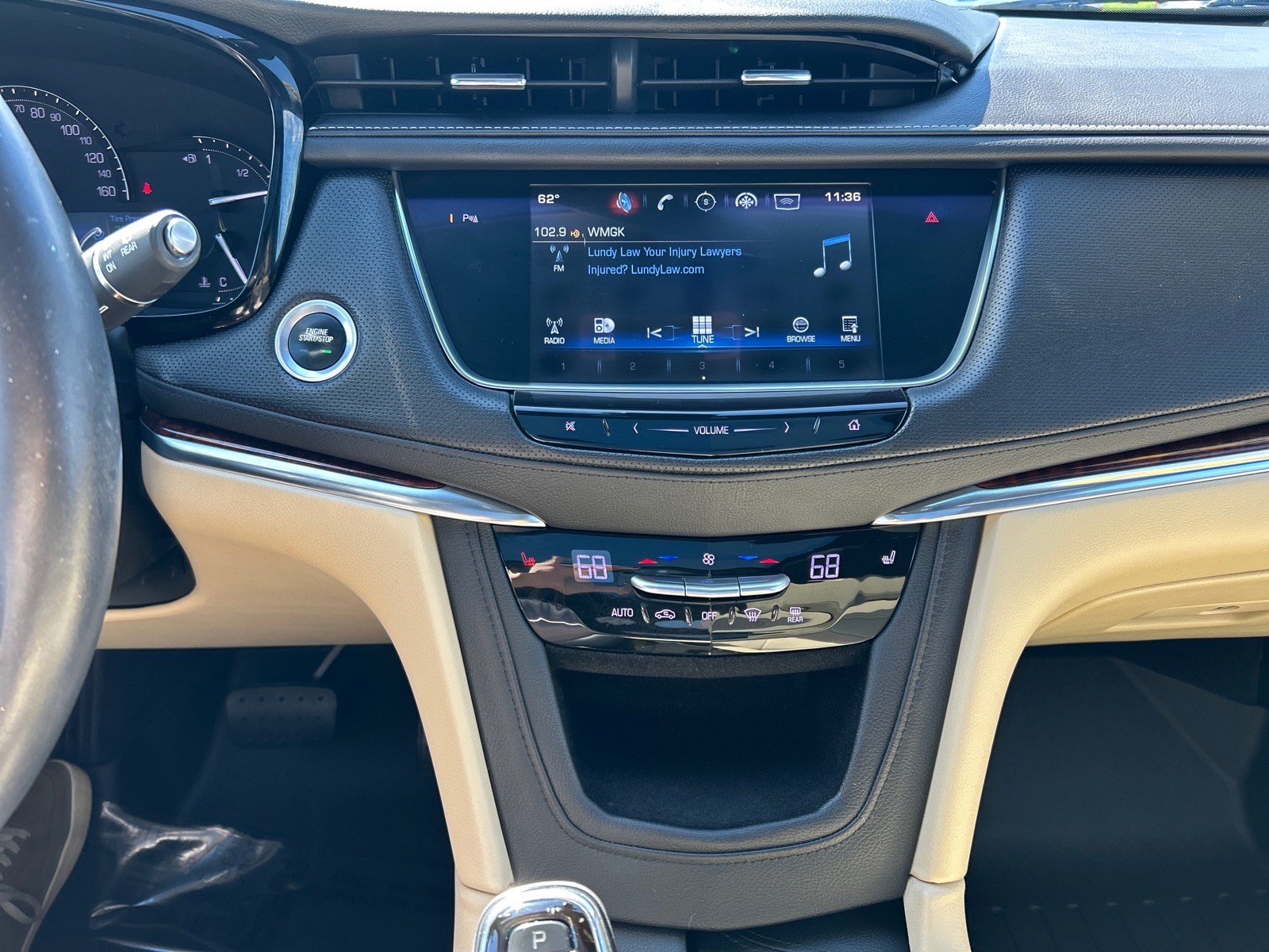 Used 2017 Cadillac XT5 Luxury w/ Driver Awareness Package AWD/4WD image 28