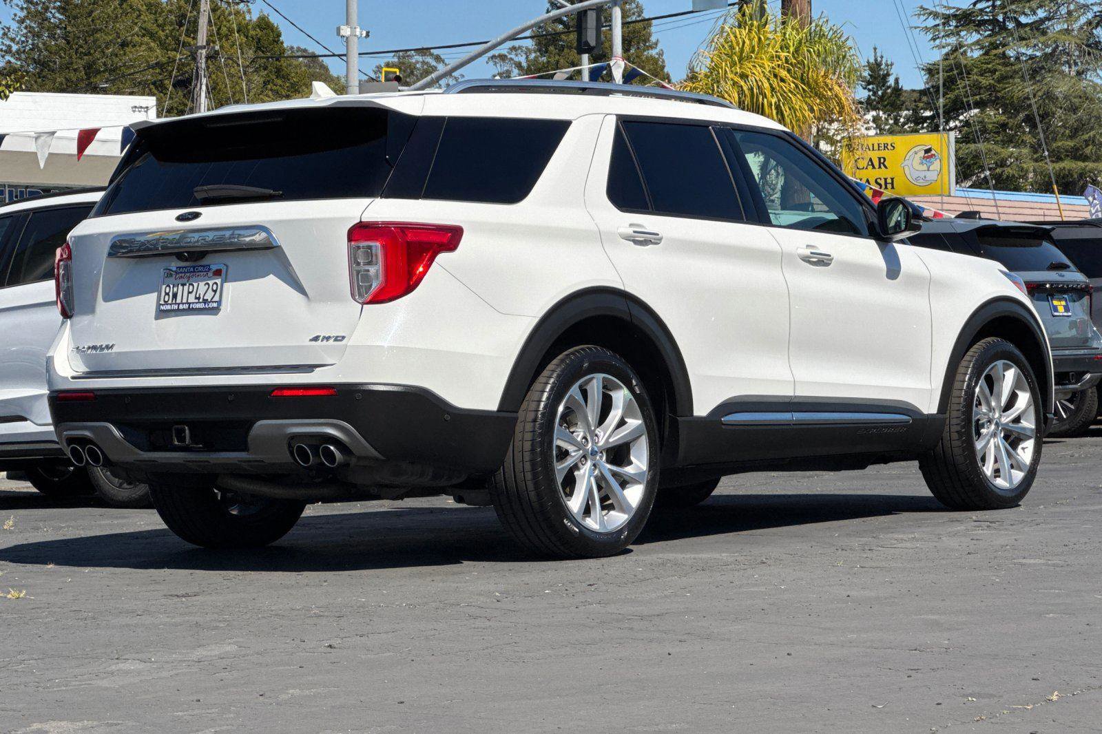 Certified 2021 Ford Explorer Platinum w/ Equipment Group 601A image 5